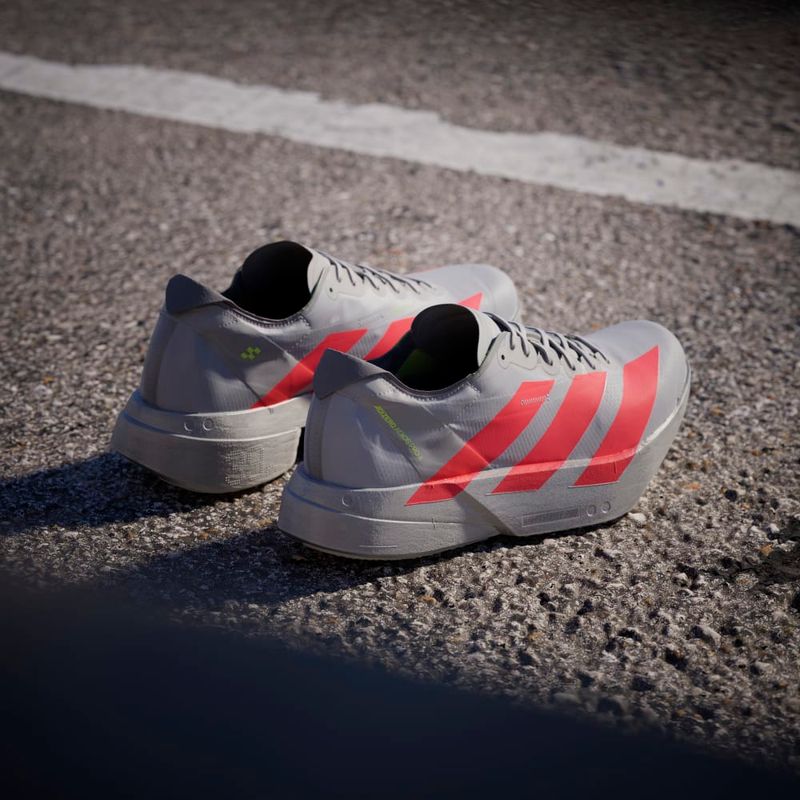 Tenis-adidas-para-hombre-Adizero-Adios-Pro-4-para-correr-color-gris.-Mktg-Vista-5