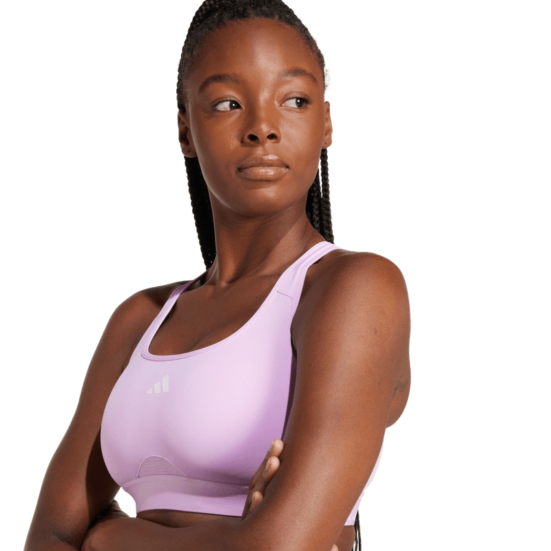 Top-adidas-para-mujer-Pwrct-Bra-Light-Support-para-entrenamiento-color-morado.-Detalle-Reflectivo-Modelo