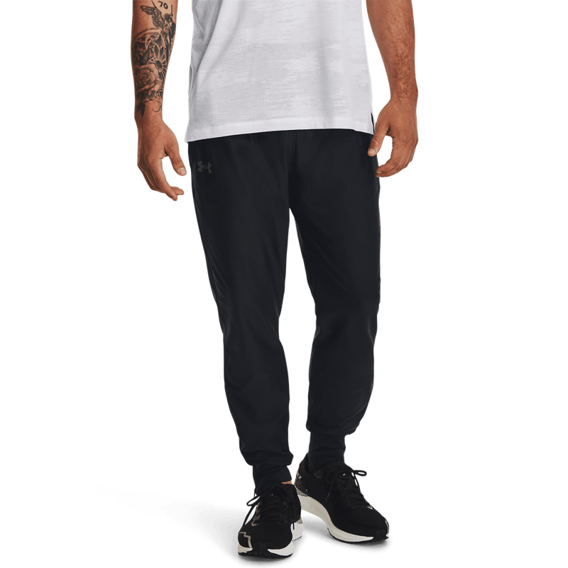 Pantalon-under-armour-para-hombre-Qualifier-Run-Elite-Pant-para-correr-color-negro.-Frente-Sin-Modelo