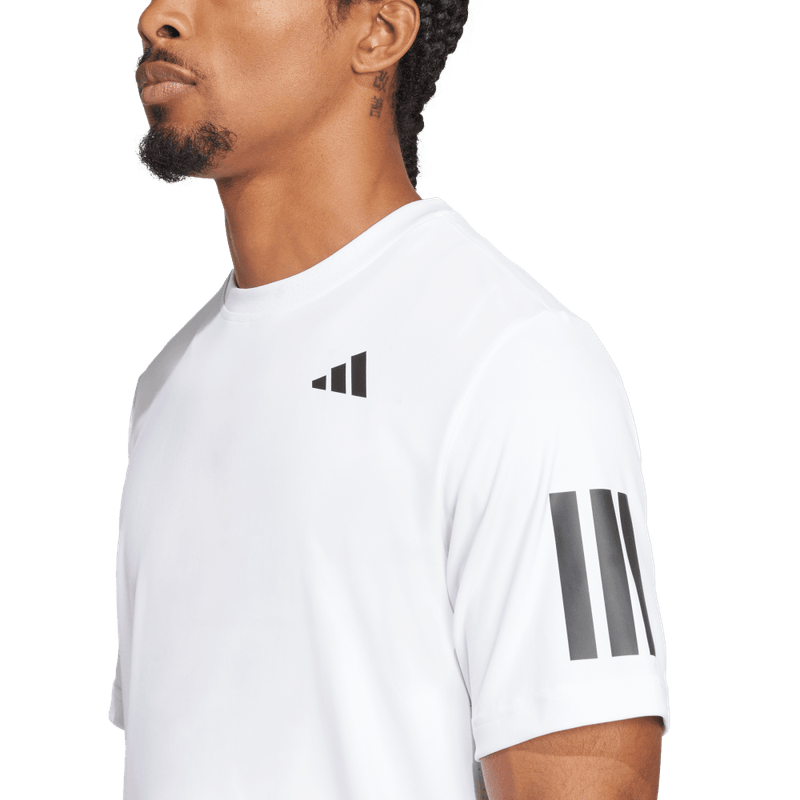 Camiseta-Manga-Corta-adidas-para-hombre-Club-3Str-Tee-para-tenis-color-blanco.-Detalle-1