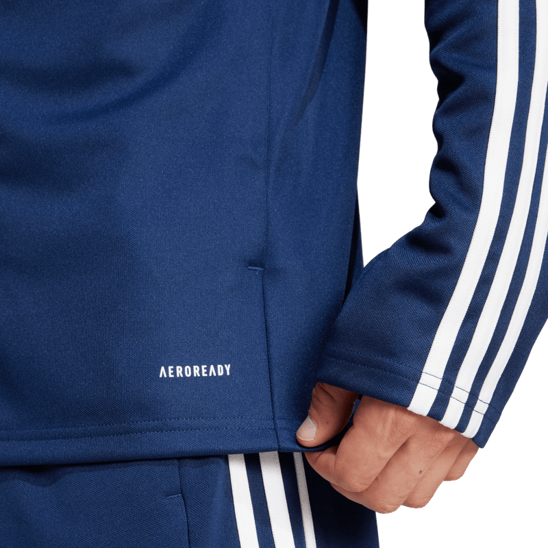 Chaqueta-adidas-para-hombre-Sq25-Tr-Jkt-para-futbol-color-azul.-Lateral-Sobre-Modelo
