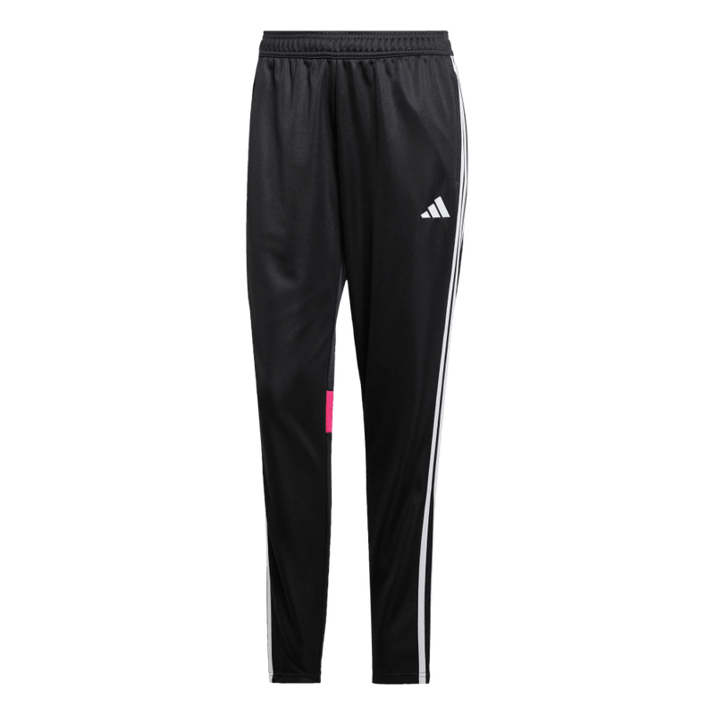 Pantalon-adidas-para-mujer-Tiro-Es-Pnt-W-para-futbol-color-negro.-Frontal-Sobre-Modelo