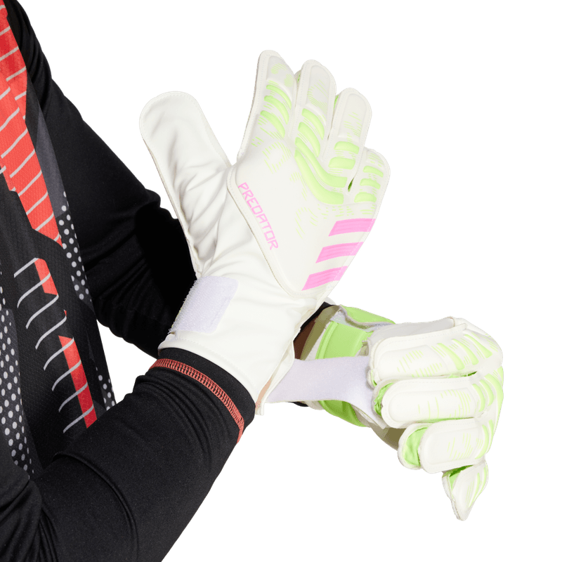 Guantes-adidas-unisex-Pred-Gl-Trn-para-futbol-color-blanco.-Detalle-3