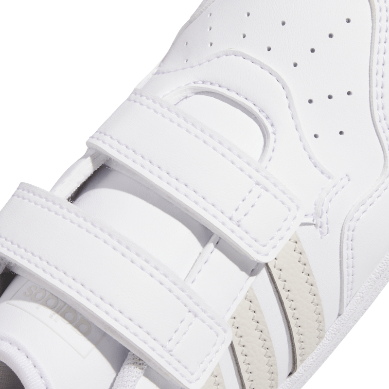Tenis-adidas-para-niño-Hoops-4.0-Cf-C-para-moda-color-blanco.-Lateral-Y-Suela