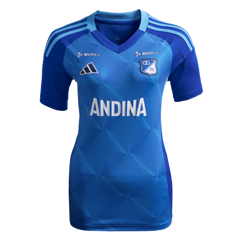 Camiseta-De-Equipo-adidas-para-mujer-Mil-H-Jsy-W-para-futbol-color-azul.-Frontal-Sobre-Modelo