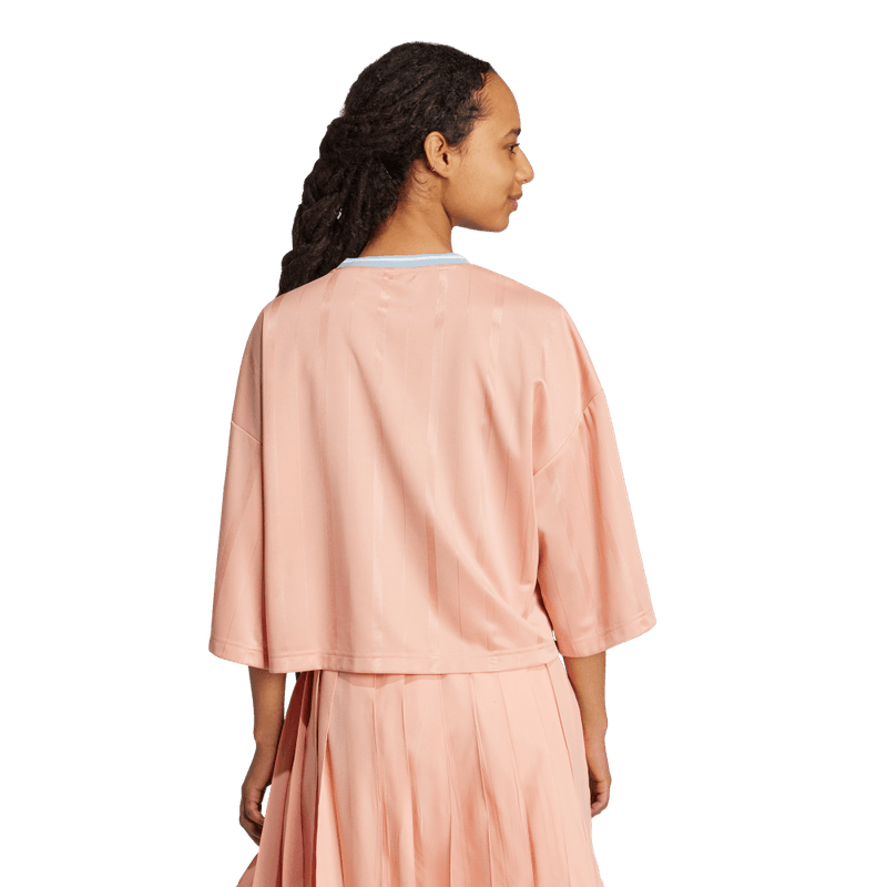 Camiseta-Manga-Corta-adidas-para-mujer-W-Tiro-Q2-Bf-T-para-moda-color-multicolor.-Frente-Sin-Modelo