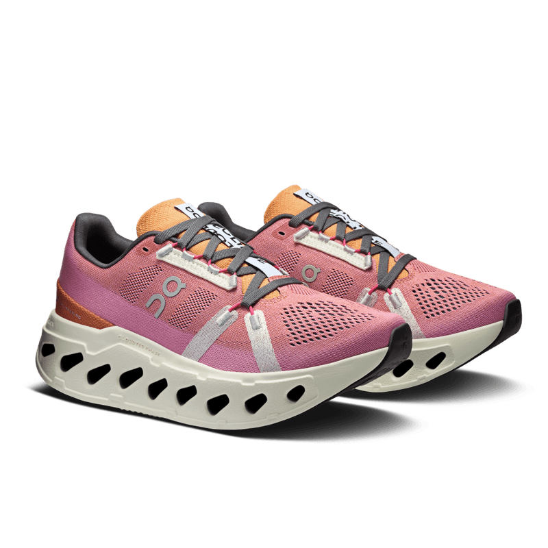 Tenis-on-para-mujer-Cloudeclipse-para-correr-color-naranja.-Par-Alineados-