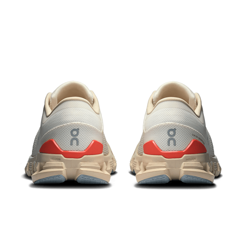 Tenis-on-para-mujer-Cloud-X-4-para-entrenamiento-color-gris.-Talon
