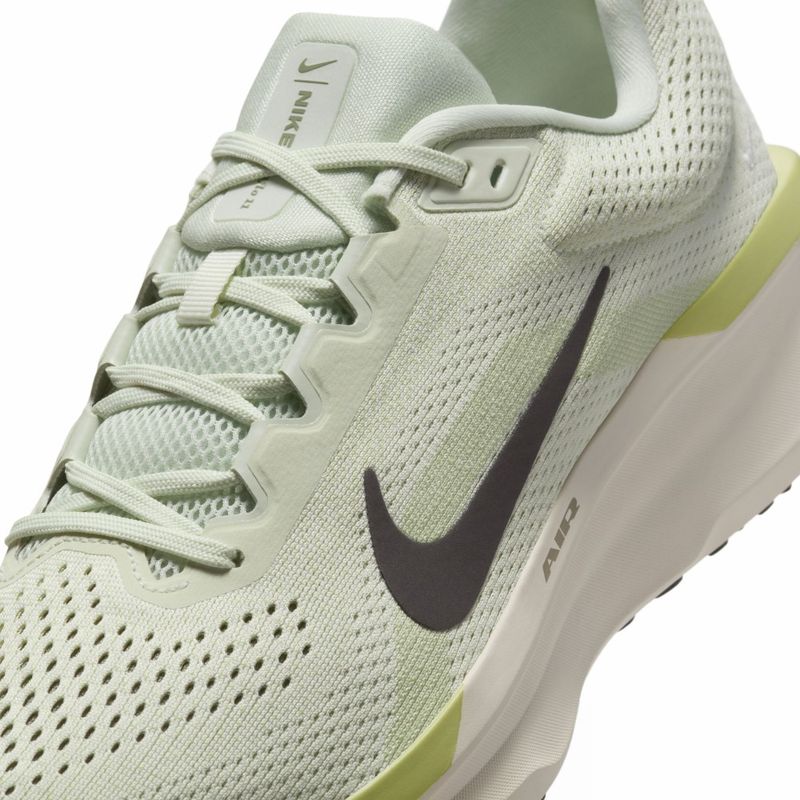 Tenis-nike-para-hombre-Nike-Air-Winflo-11-para-correr-color-gris.-Detalle-1