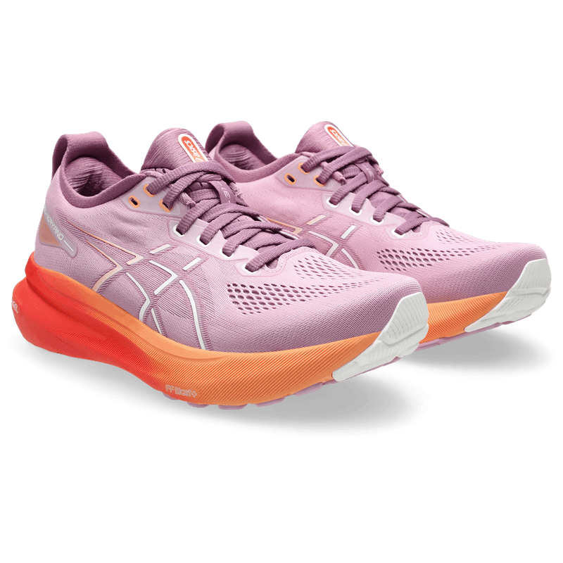 Tenis-asics-para-mujer-Gel-Kayano-31-para-correr-color-amarillo.-Par-Alineados