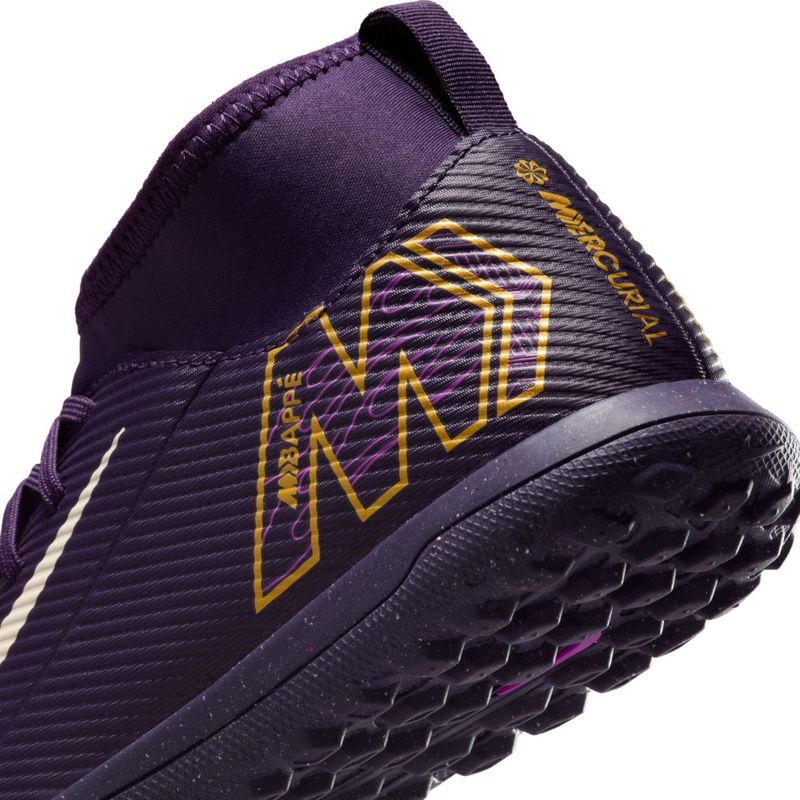 Guayos-nike-para-niño-Jr-Superfly-10-Club-Km-Tf-para-futbol-color-morado.-Talon