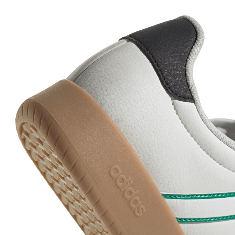 Tenis-adidas-para-hombre-Barreda-para-moda-color-blanco.-Detalle-2