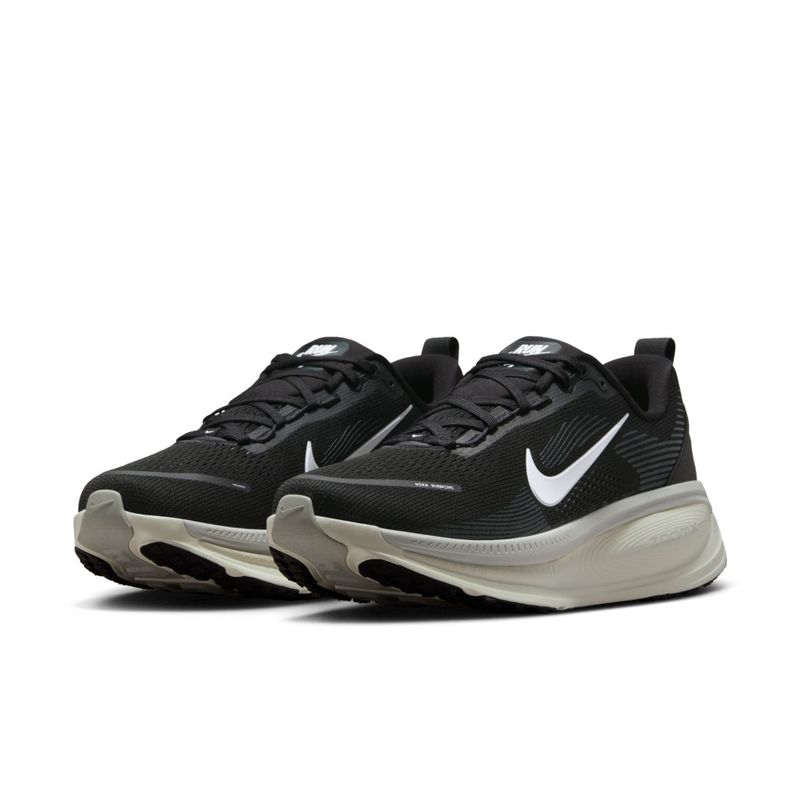 Tenis-nike-para-hombre-Nike-Vomero-18-para-correr-color-negro.-Suela
