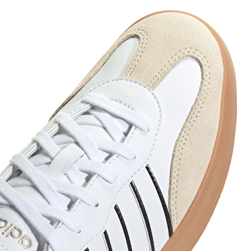 Tenis-adidas-para-hombre-Barreda-para-moda-color-blanco.-Lateral-Y-Suela