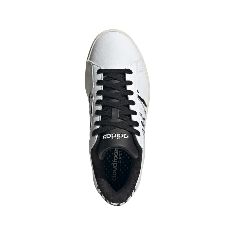 Tenis-adidas-para-mujer-Grand-Court-2.0-para-moda-color-blanco.-Capellada