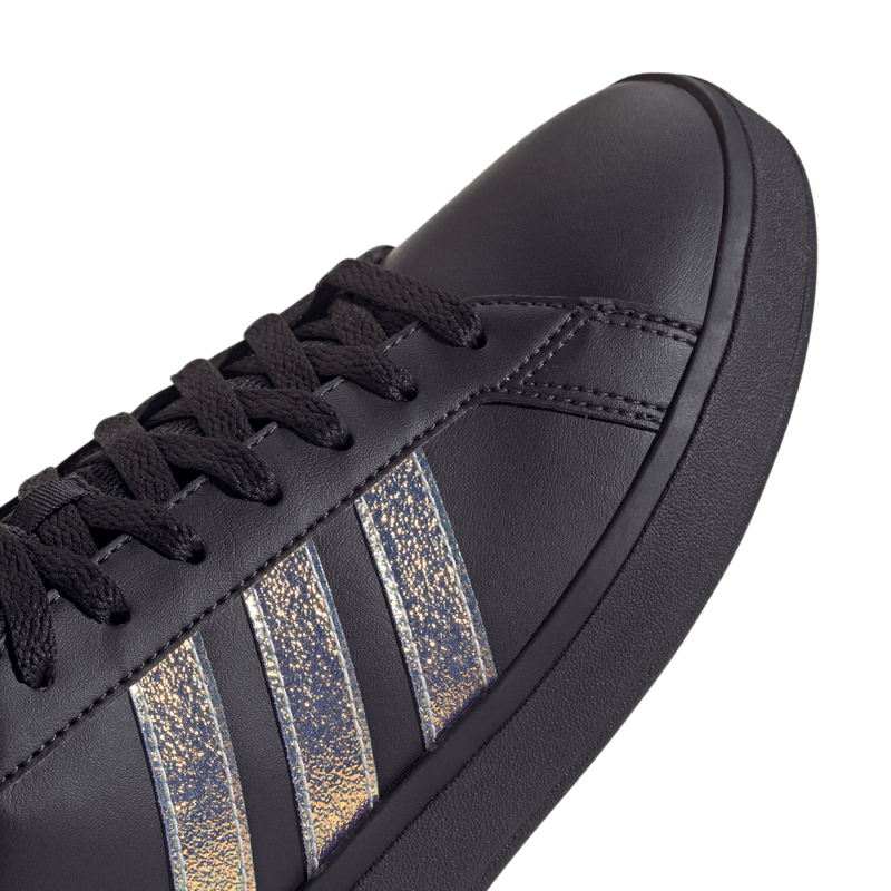 Tenis-adidas-para-mujer-Grand-Court-Base-2.-para-moda-color-morado.-Lateral-Y-Suela
