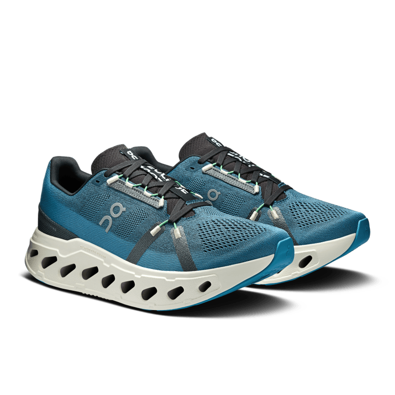Tenis-on-para-hombre-Cloudeclipse-para-correr-color-gris.-Par-Alineados-