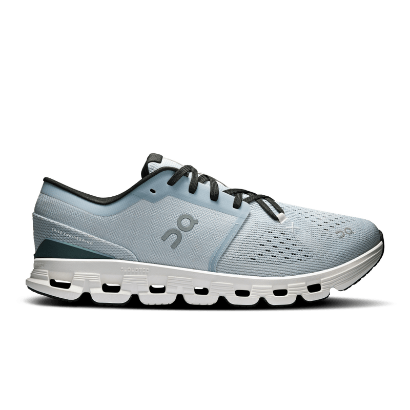 Tenis-on-para-hombre-Cloud-X-4-para-entrenamiento-color-gris.-Lateral-Externa-Derecha