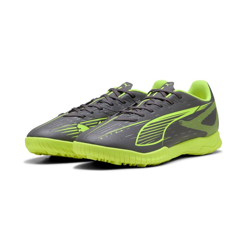 Guayos-puma-para-hombre-Ultra-5-Play-Tt-para-futbol-color-azul.-Par-Alineados