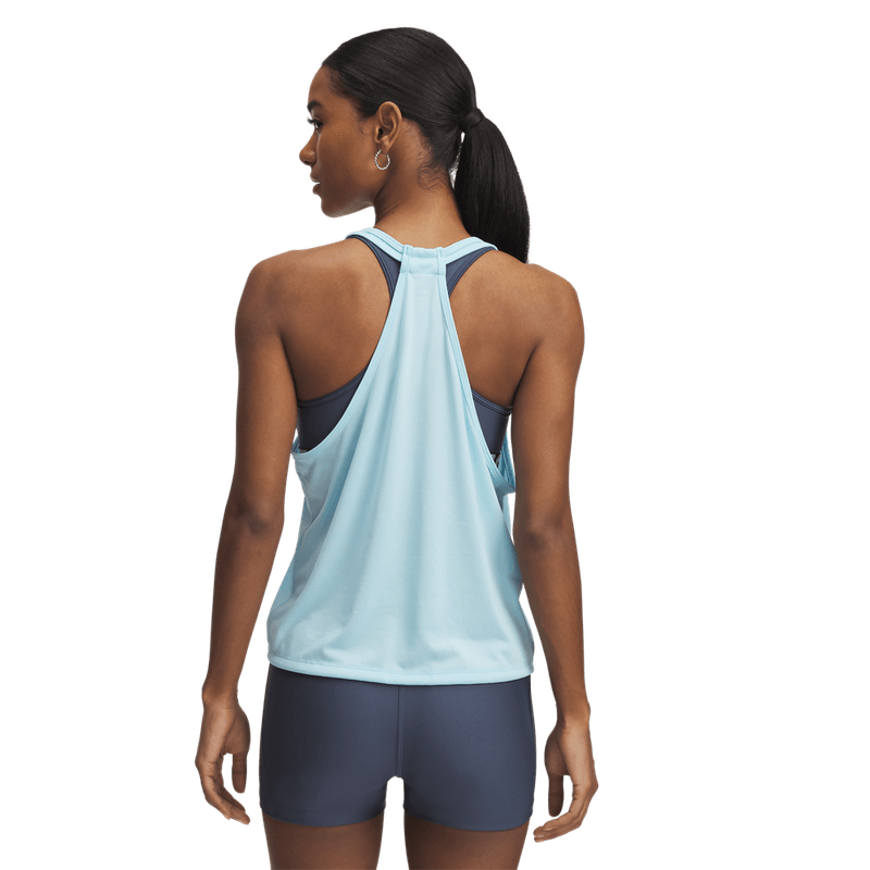 Camiseta-Manga-Sisa-under-armour-para-mujer-Tech-Swing-Tank-para-entrenamiento-color-verde.-Reverso-Sin-Modelo