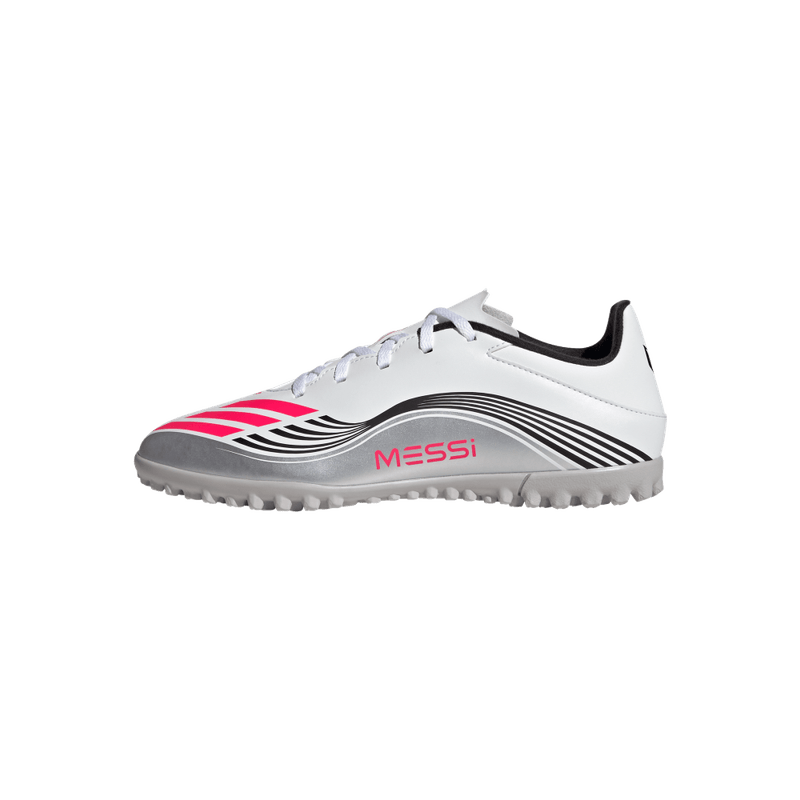 Guayos-adidas-unisex-F50-Messi-Club-Tf-para-futbol-color-blanco.-Detalle-3