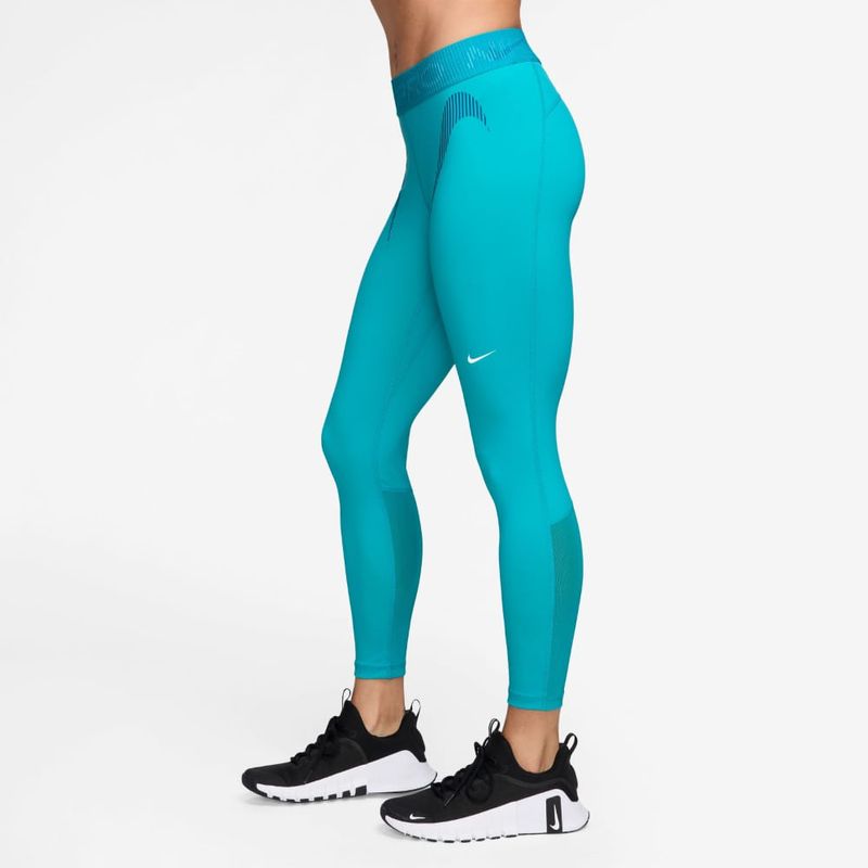 Licra-nike-para-mujer-W-Np-Df-Mr-7-8-Tight-Tt-Grx-para-entrenamiento-color-verde.-Reverso-Sobre-Modelo