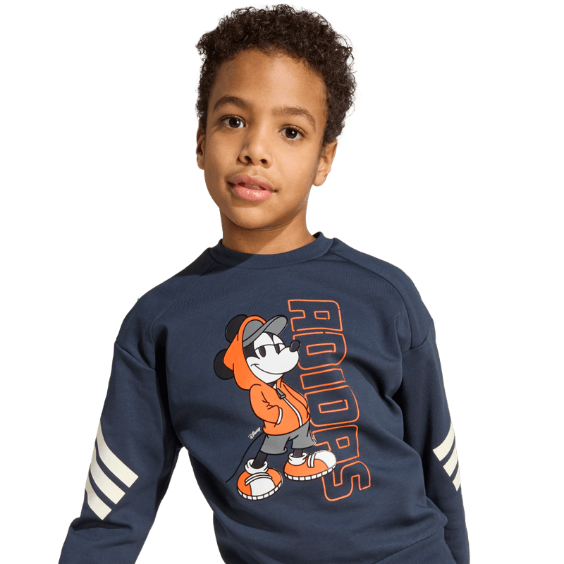 Conjunto-adidas-para-niño-Lk-Dy-Mm-Jog-para-moda-color-multicolor.-Lateral-Sobre-Modelo