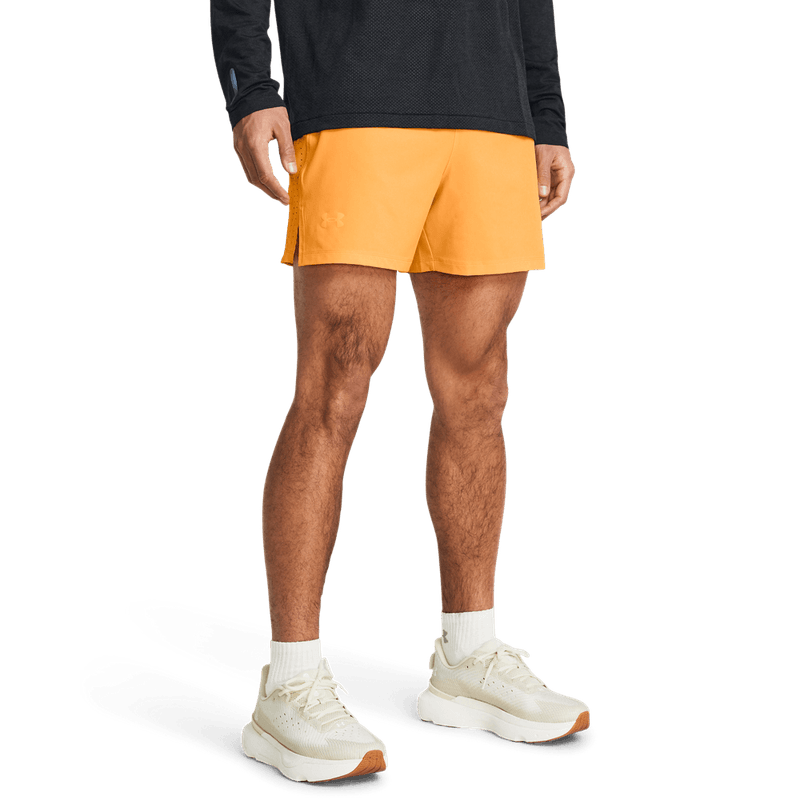 Pantaloneta-under-armour-para-hombre-Launch-Elite-5--Short-para-correr-color-naranja.-Frente-Sin-Modelo