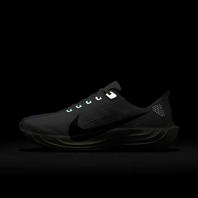 Tenis-nike-para-hombre-Pegasus-Plus-para-correr-color-blanco.-Reflectores-Laterales