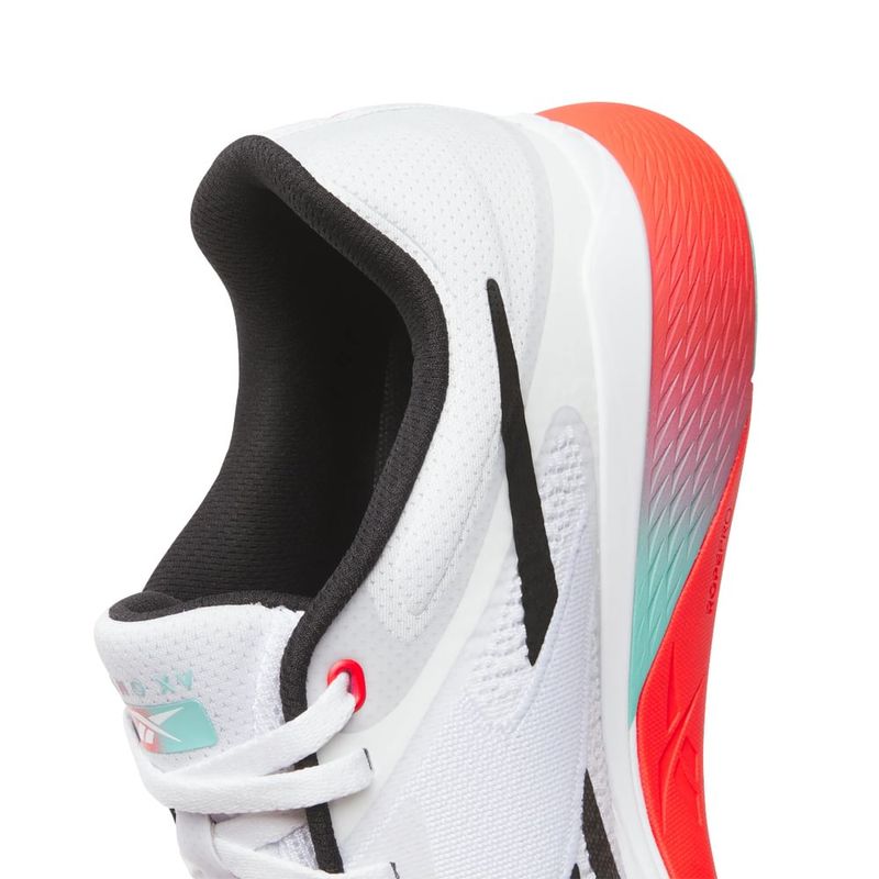 Tenis-reebok-unisex-Nano-X5-para-entrenamiento-color-blanco.-Lateral-Externa-Derecha