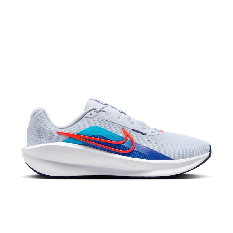Tenis-nike-para-hombre-Nike-Downshifter-13-para-correr-color-gris.-Lateral-Externa-Derecha