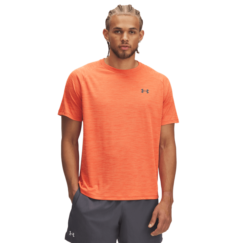 Camiseta-Manga-Corta-under-armour-para-hombre-Ua-Tech-Textured-Ss-para-entrenamiento-color-naranja.-Frente-Sin-Modelo
