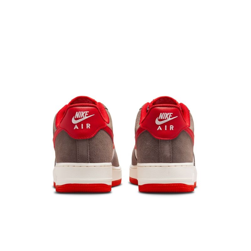 Tenis-nike-para-hombre-Air-Force-1-07-Lv8-Rugby-para-moda-color-cafe.-Talon