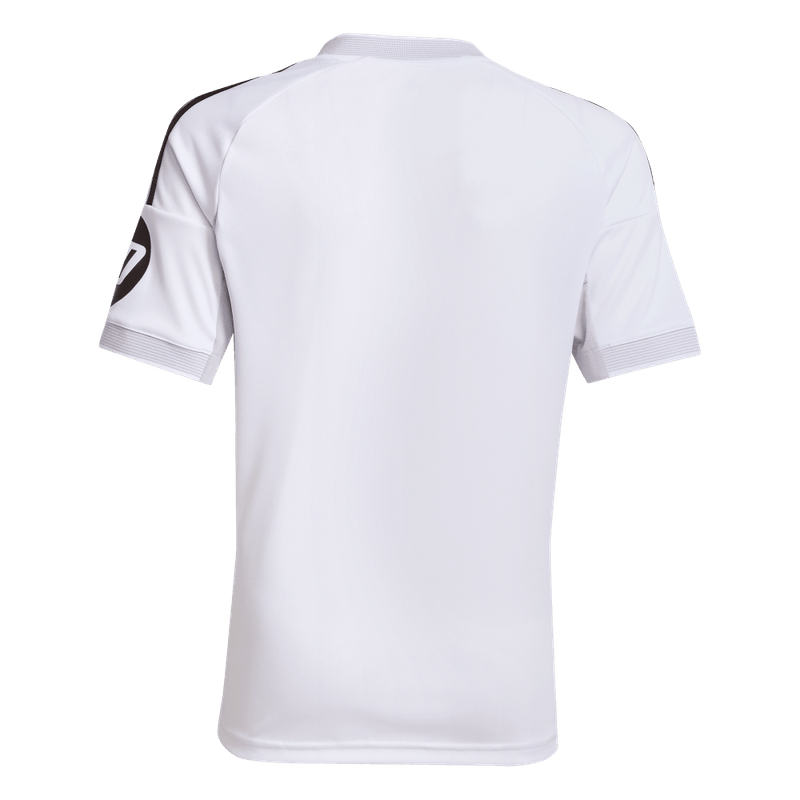 Camiseta-De-Equipo-adidas-para-niño-Real-Madrid-H-Jsy-Y-para-futbol-color-blanco.-Frente-Sobre-Modelo