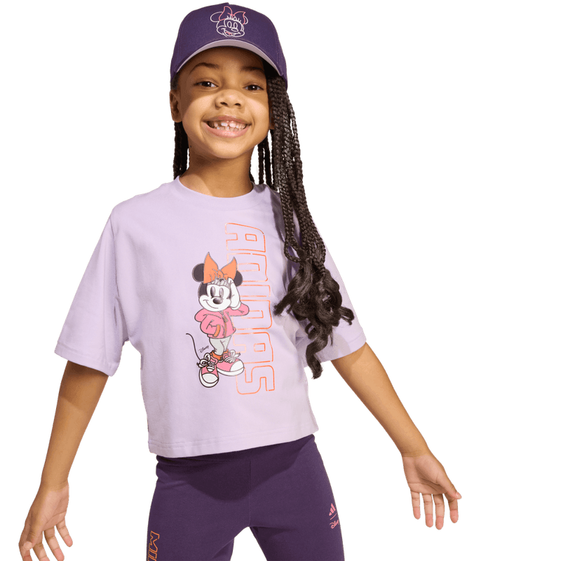 Camiseta-Manga-Corta-adidas-para-niña-Lg-Dy-Mi-T-para-moda-color-morado.-Detalle-Reflectivo-Modelo