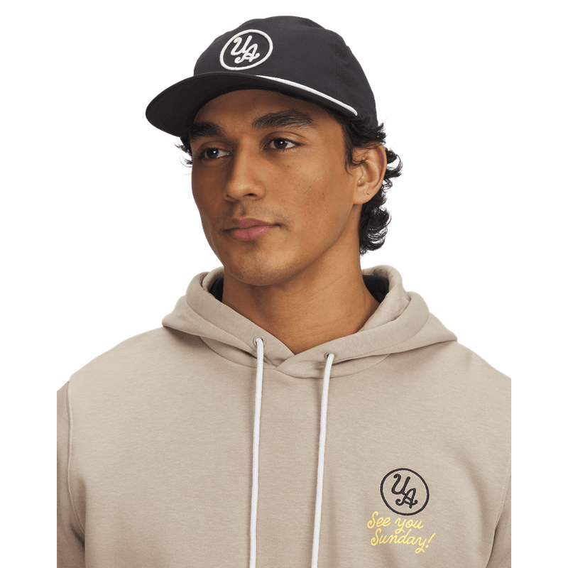 Gorra-under-armour-para-hombre-M-Drive-Pm37-Adj-para-golf-color-negro.-Frente-Sobre-Modelo