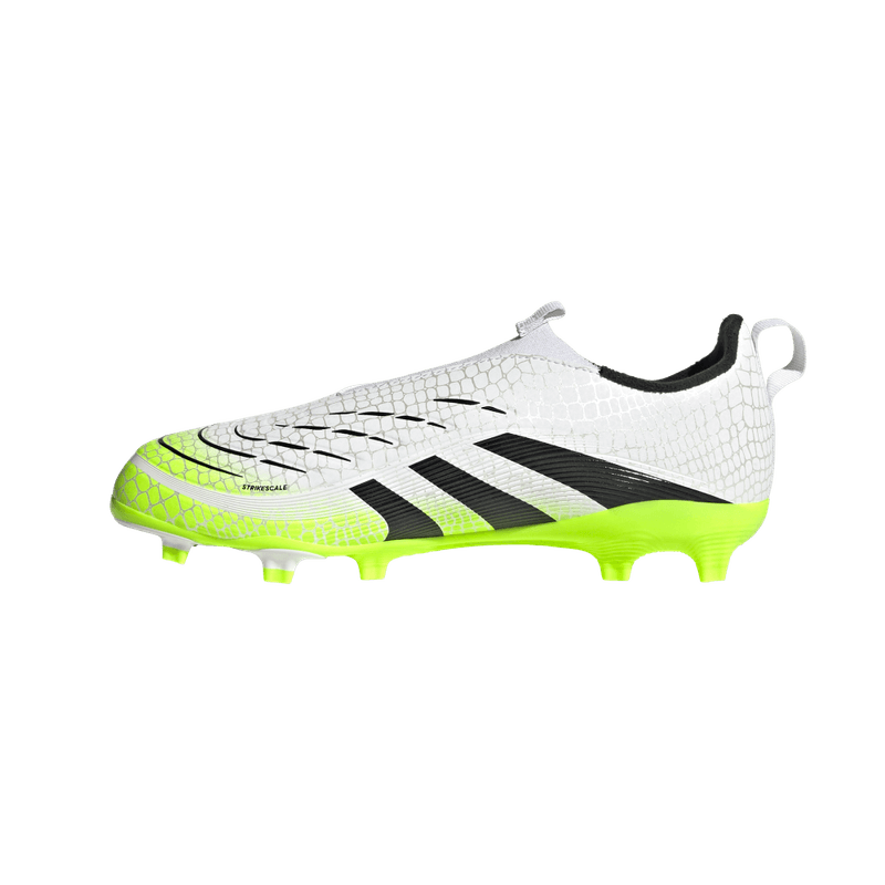 Guayos-adidas-para-niño-Predator-League-Ll-para-futbol-color-blanco.-Talon
