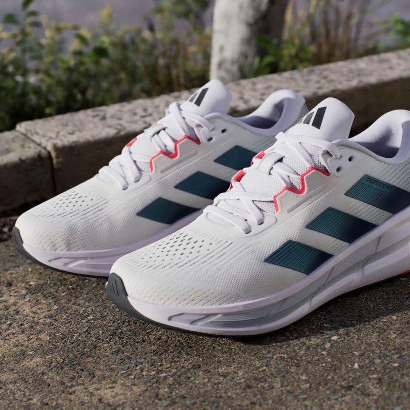 Tenis-adidas-para-hombre-Questar-3-M-para-correr-color-blanco.-Mktg-Vista-18