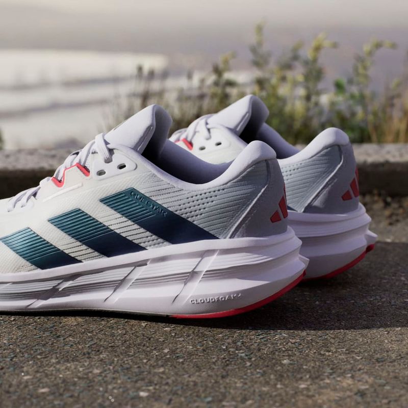 Tenis-adidas-para-hombre-Questar-3-M-para-correr-color-blanco.-Mktg-Vista-46