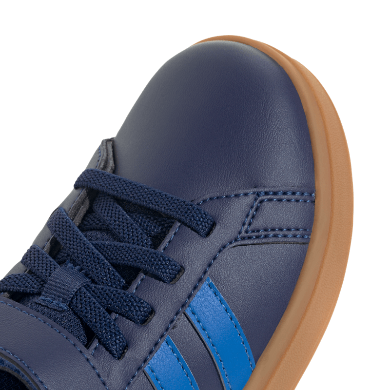 Tenis-adidas-para-niño-Grand-Court-2.0-El-para-moda-color-azul.-Mktg-Vista-2