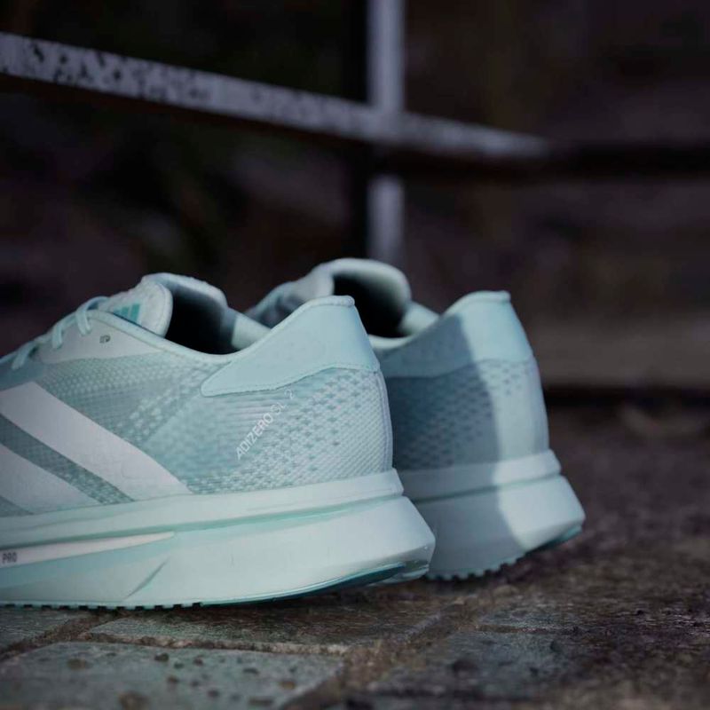 Tenis-adidas-para-mujer-Adizero-Sl2-W-para-correr-color-verde.-Mktg-Vista-42