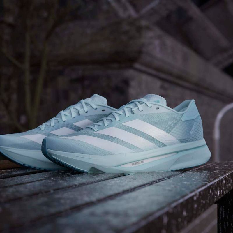 Tenis-adidas-para-mujer-Adizero-Sl2-W-para-correr-color-verde.-Mktg-Vista-43