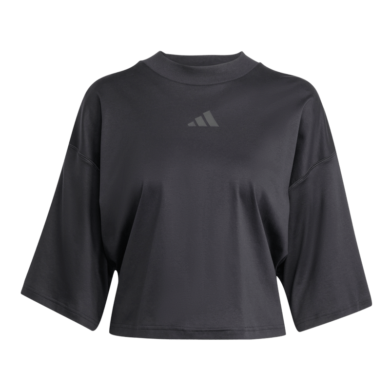 Camiseta-Manga-Corta-adidas-para-mujer-W-Ce-Q2-Tee-para-moda-color-negro.-Frontal-Sobre-Modelo