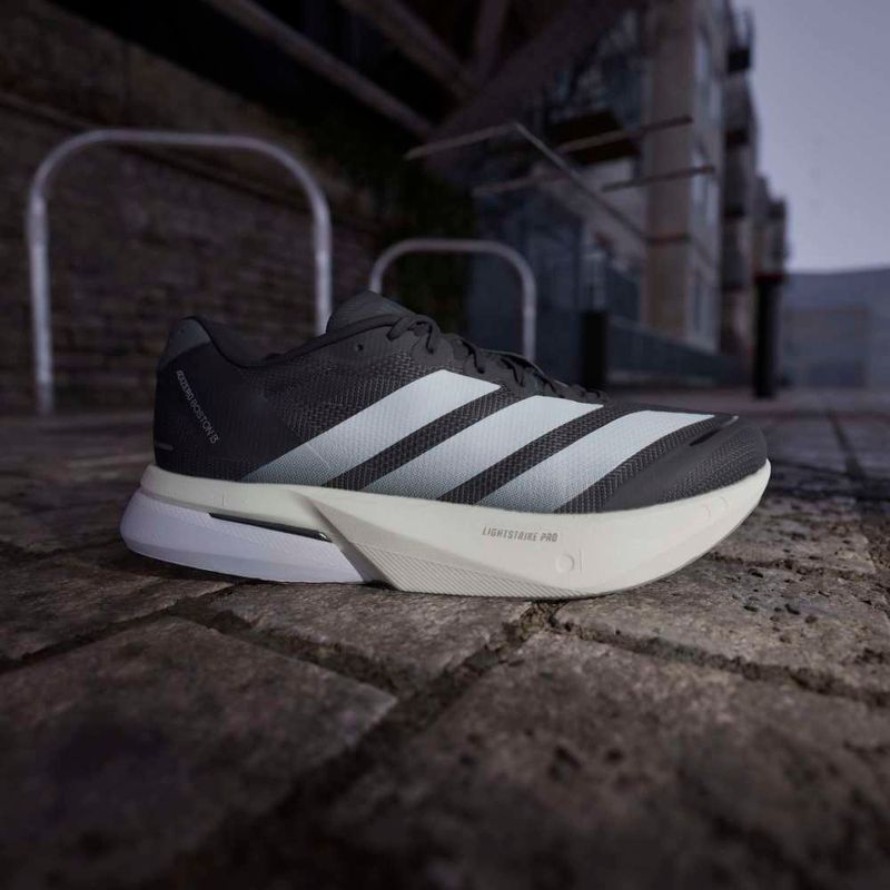 Tenis-adidas-para-hombre-Adizero-Boston-13-M-para-correr-color-negro.-Mktg-Vista-14