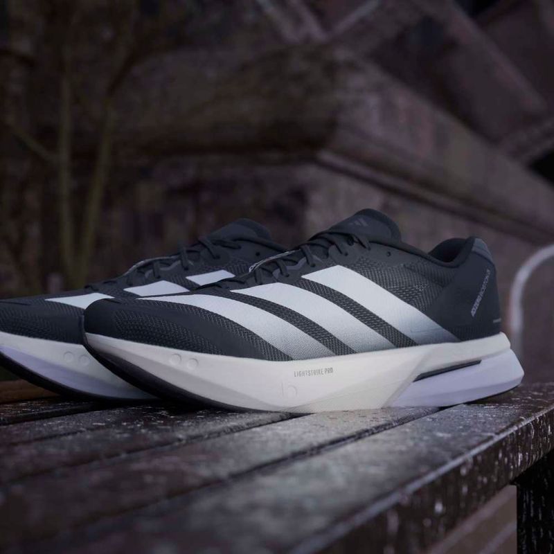 Tenis-adidas-para-hombre-Adizero-Boston-13-M-para-correr-color-negro.-Mktg-Vista-43