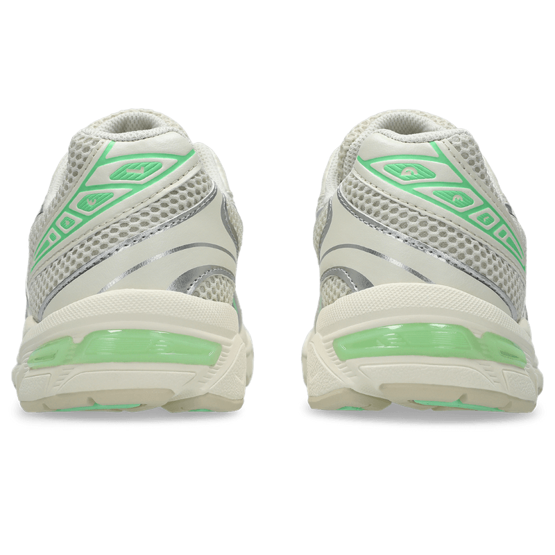 Tenis-asics-para-mujer-Gel-1130-para-moda-color-cafe.-Talon