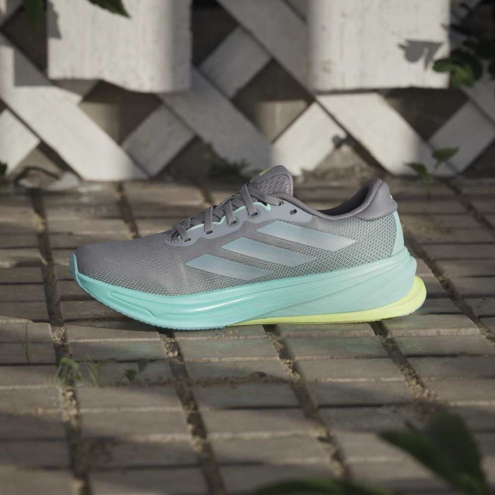 Tenis-adidas-para-mujer-Supernova-Rise-2-W-para-correr-color-gris.-Detalle-6