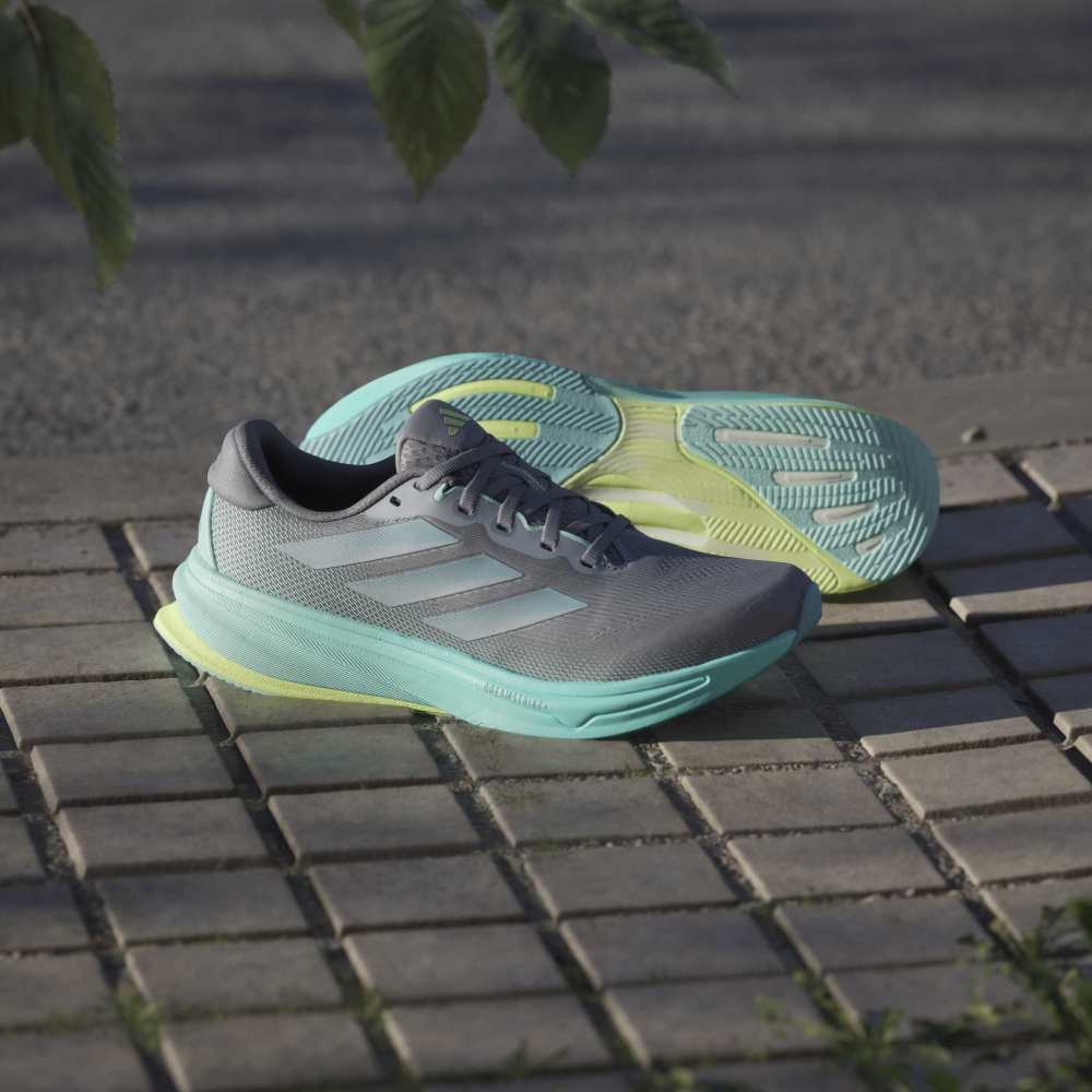 Tenis-adidas-para-mujer-Supernova-Rise-2-W-para-correr-color-gris.-Detalle-7