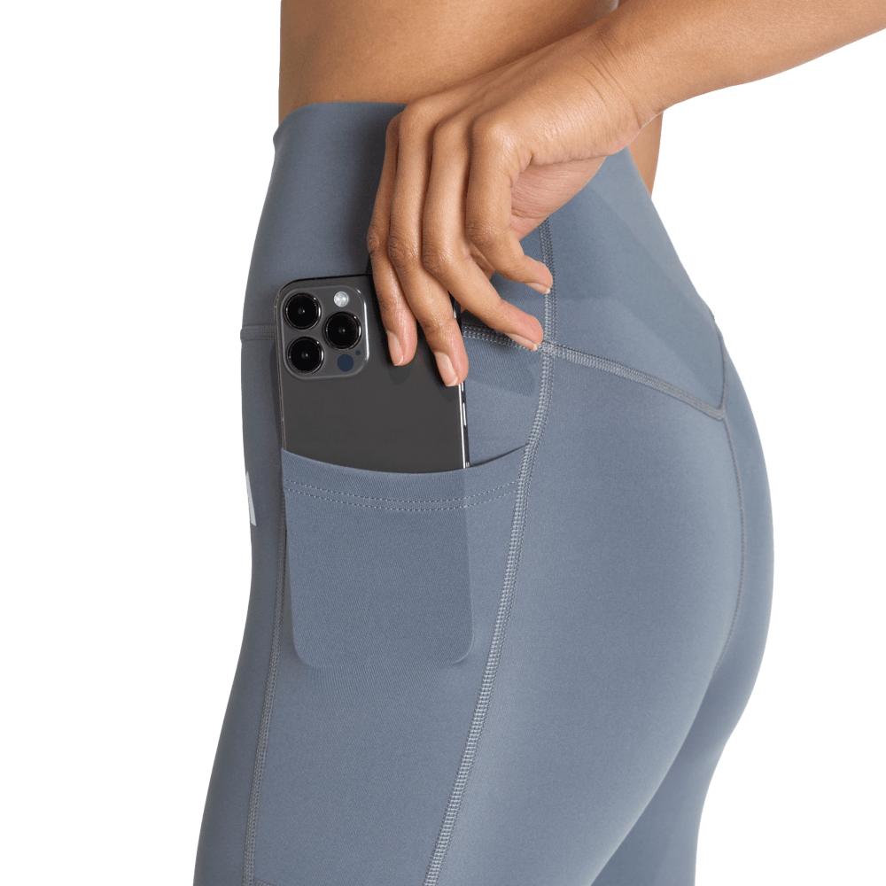 Licra-adidas-para-mujer-Optime-Essentials-para-entrenamiento-color-negro.-Detalle-Reflectivo-Modelo