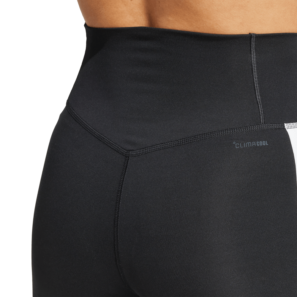 Licra-adidas-para-mujer-Optime-Essentials-para-entrenamiento-color-negro.-Detalle-Reflectivo-Modelo